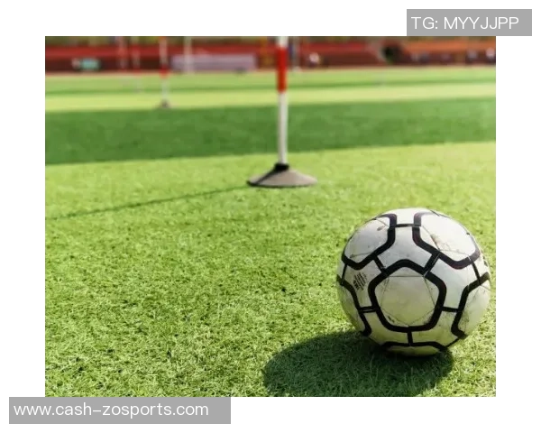 篮球与足球的关系探讨：为何篮球仅为足球的三分之一